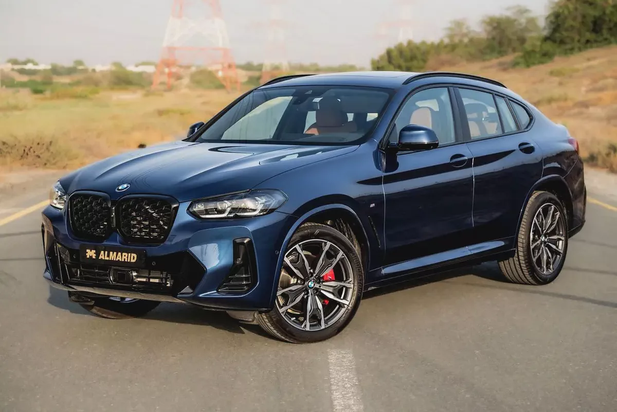 BMW X4 xDrive30i M Sport Premium – 2025 | GCC | Only 3,497 KM | 2 Years Warranty | AED 199,000