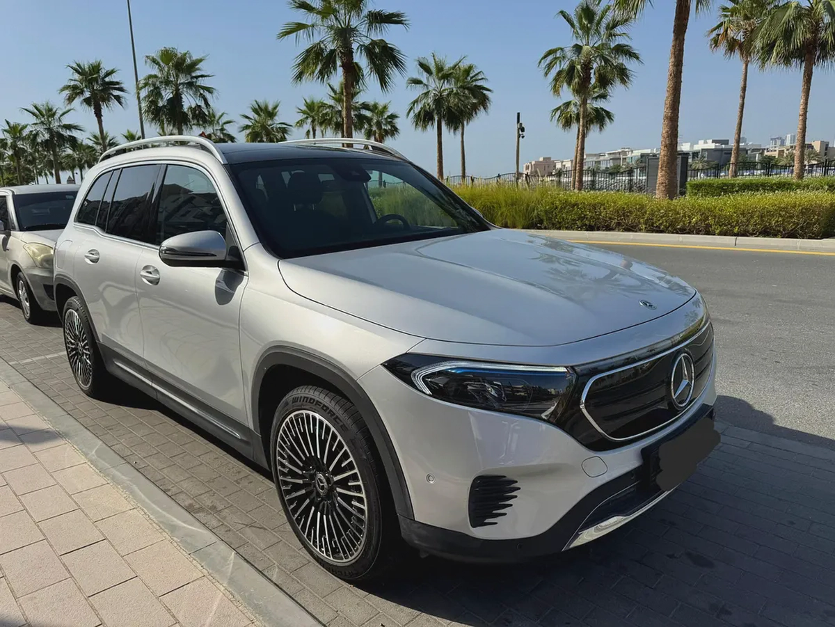 Mercedes-Benz EQB 350 4MATIC Pay 49000 and Get the Car remaining within 3 years-3-3