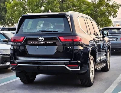 Toyota Land Cruiser VX TOYOTA LANDCRUISER LC300 VX TWIN TURBO || RADAR | JBL,BIG DVD, REAR ENTERTAINMENT | DIESEL AT 3.3L V-4