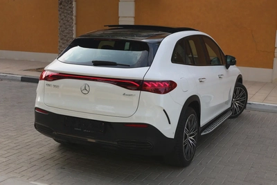 Mercedes-Benz EQE 350 4MATIC 2024 -500km- GCC Specs - Pristine Condition-2