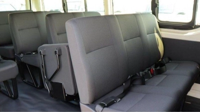 Toyota Hiace DLS - STD ROOF Toyota hiace 2.5L MY2025 diesel standard roof for export only-7