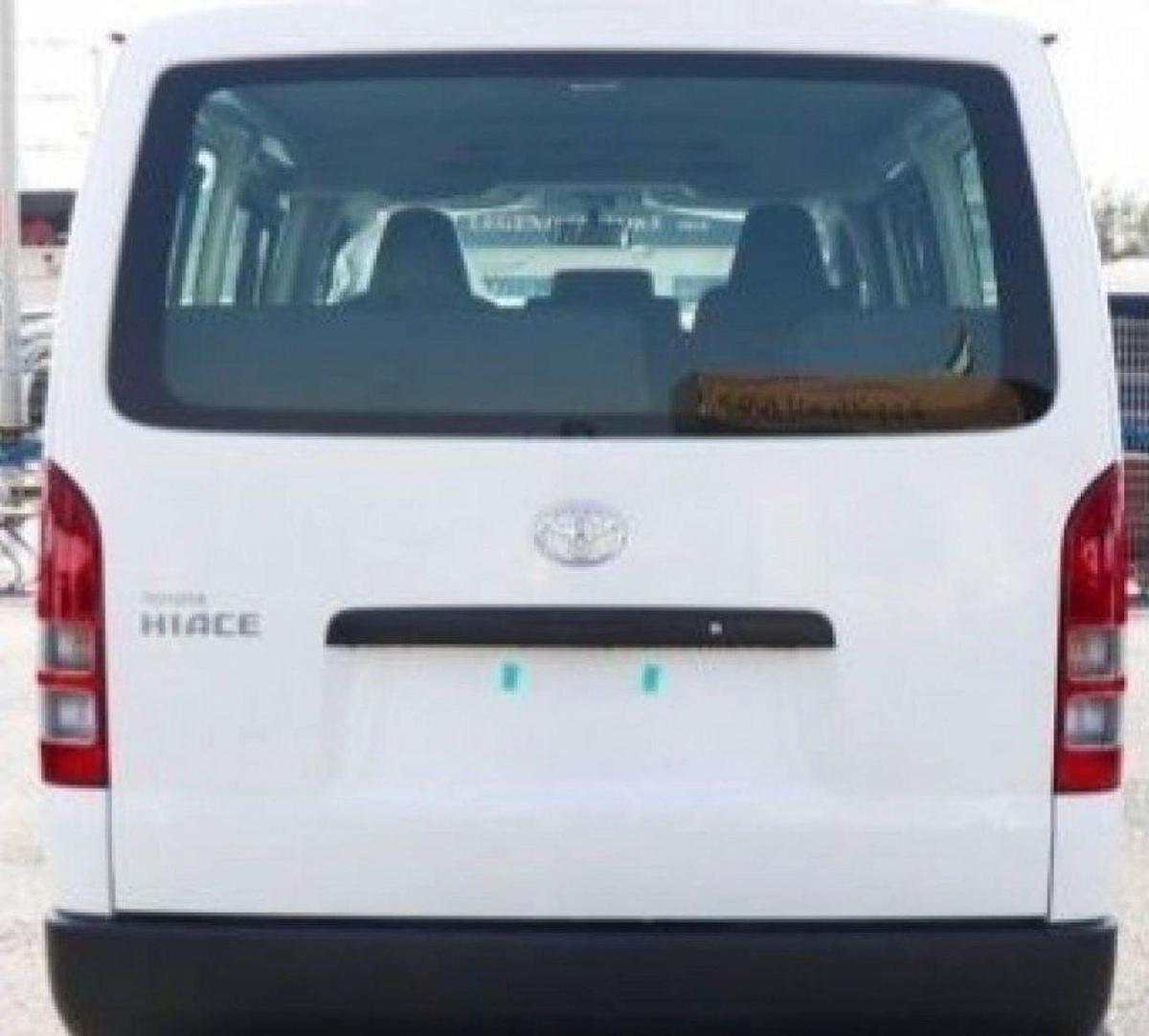 Toyota Hiace DLS - STD ROOF Toyota hiace 2.5L MY2025 diesel standard roof for export only-4-0