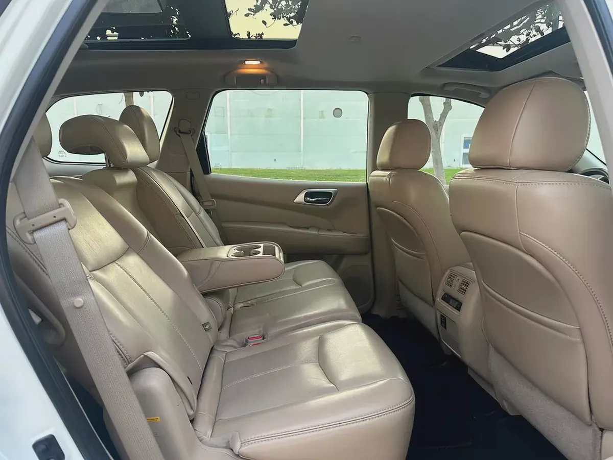 Nissan Pathfinder SV 2019 - GCC Specs - Perfect Family SUV-9-9