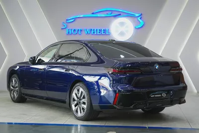 2024 - BMW i7 - Perfect inside and out for 366,000.00 AED-4