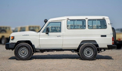 Toyota Land Cruiser 70 LC 78 HARDTOP 4.0L MT LC78 4.2L V6 DIESEL 3DOOR-4