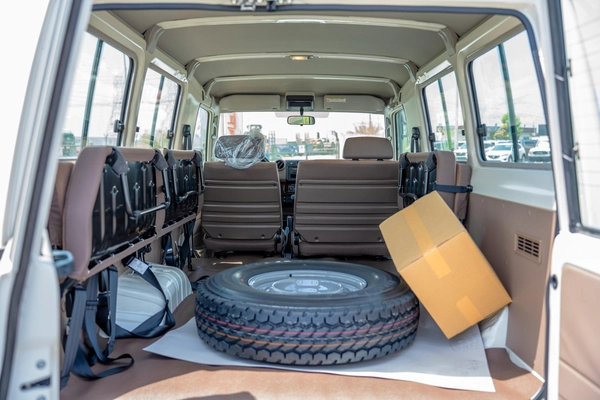 TOYOTA LAND CRUISER 70 LC78