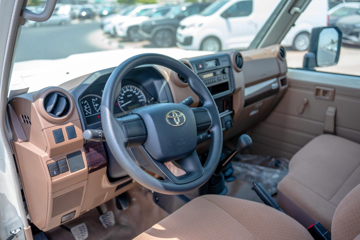 TOYOTA LAND CRUISER 70 LC78-5-5