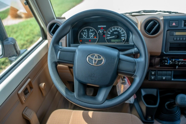 TOYOTA LAND CRUISER 70 LC78