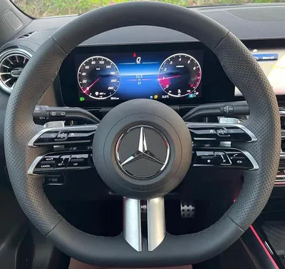 Mercedes Benz GLA 200 AMG PREMIUM Premium 1.4L AMG 5 years warranty 2025 GCC-15