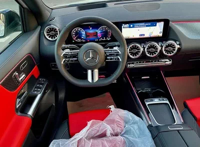 Mercedes Benz GLA 200 AMG PREMIUM Premium 1.4L AMG 5 years warranty 2025 GCC-3