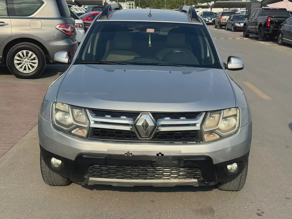 Renult Duster 2017 siber color GCc carln car