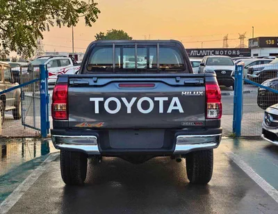 Toyota Hilux GLX WIDE BODY | M/T |  2.4L V4 DIESEL | 3 AIRBAG | COOL BOX | LARGE DVD |  UNDER PROTECTOR STRIPE TAPE B-3