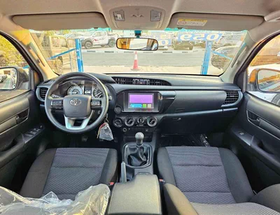 Toyota Hilux GLX WIDE BODY | M/T |  2.4L V4 DIESEL | 3 AIRBAG | COOL BOX | LARGE DVD |  UNDER PROTECTOR STRIPE TAPE B-4