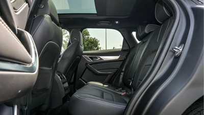 Jaguar F Pace R Dynamic-4