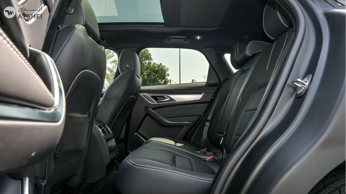 Jaguar F Pace R Dynamic-4-4