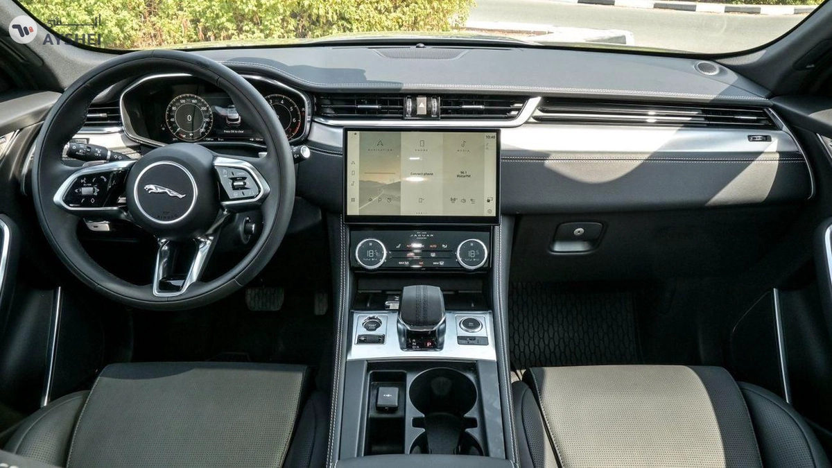 Jaguar F Pace R Dynamic-5-5