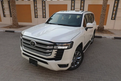Toyota Land Cruiser LIKE BRAND NEW - TWIN TURBO-GXR-2025-1000KM-GCC SPECS-UNDER WARRANTY ALFOTAIM-0
