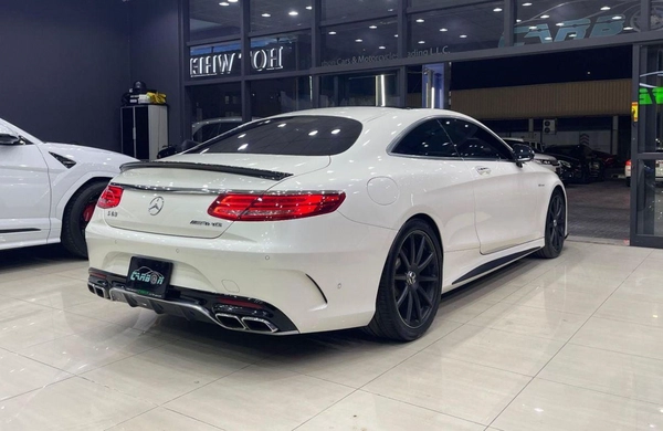 Mercedes Benz S 63 AMG Coupe