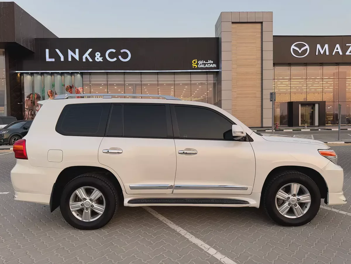 2015 Toyota Land Cruiser VXR GCC Specs-8-8