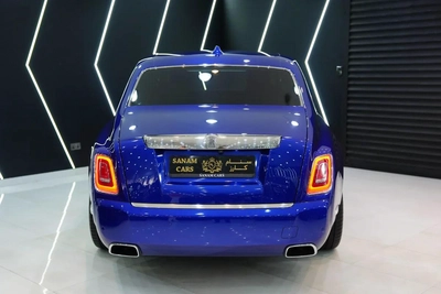 Rolls-Royce Phantom VIII-2