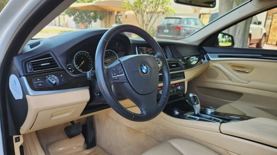 AMAZING CONDITION 2015 BMW 520i EXCLUSIVE || original paint || BMW FULL SERVICE HISTORY-12