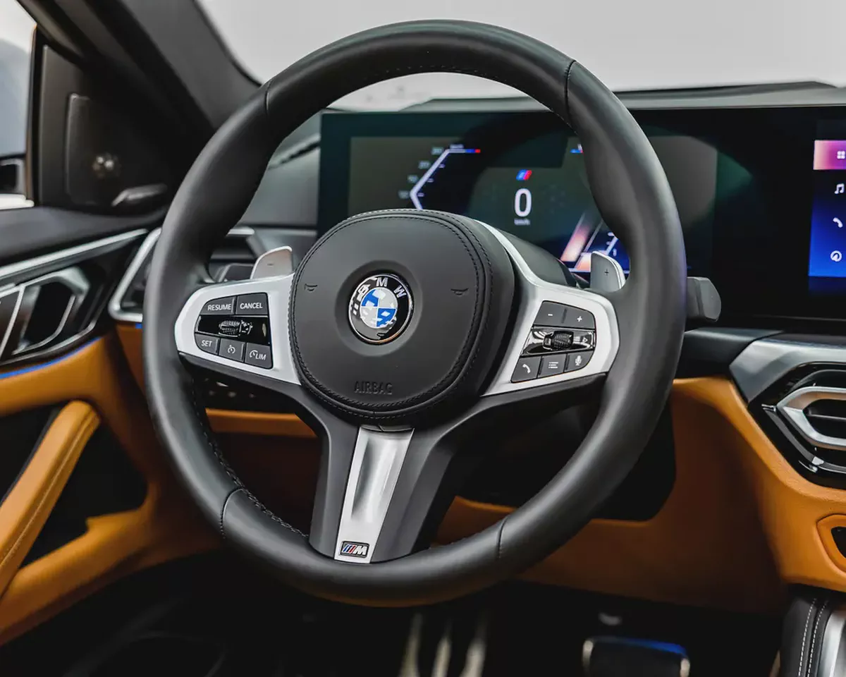 BMW 420i COUPE - M SPORT - 2024 - GCC - AGMC WARRANTY AND SERVICE CONTRACT - EXCELLENT CONDITION-10-10