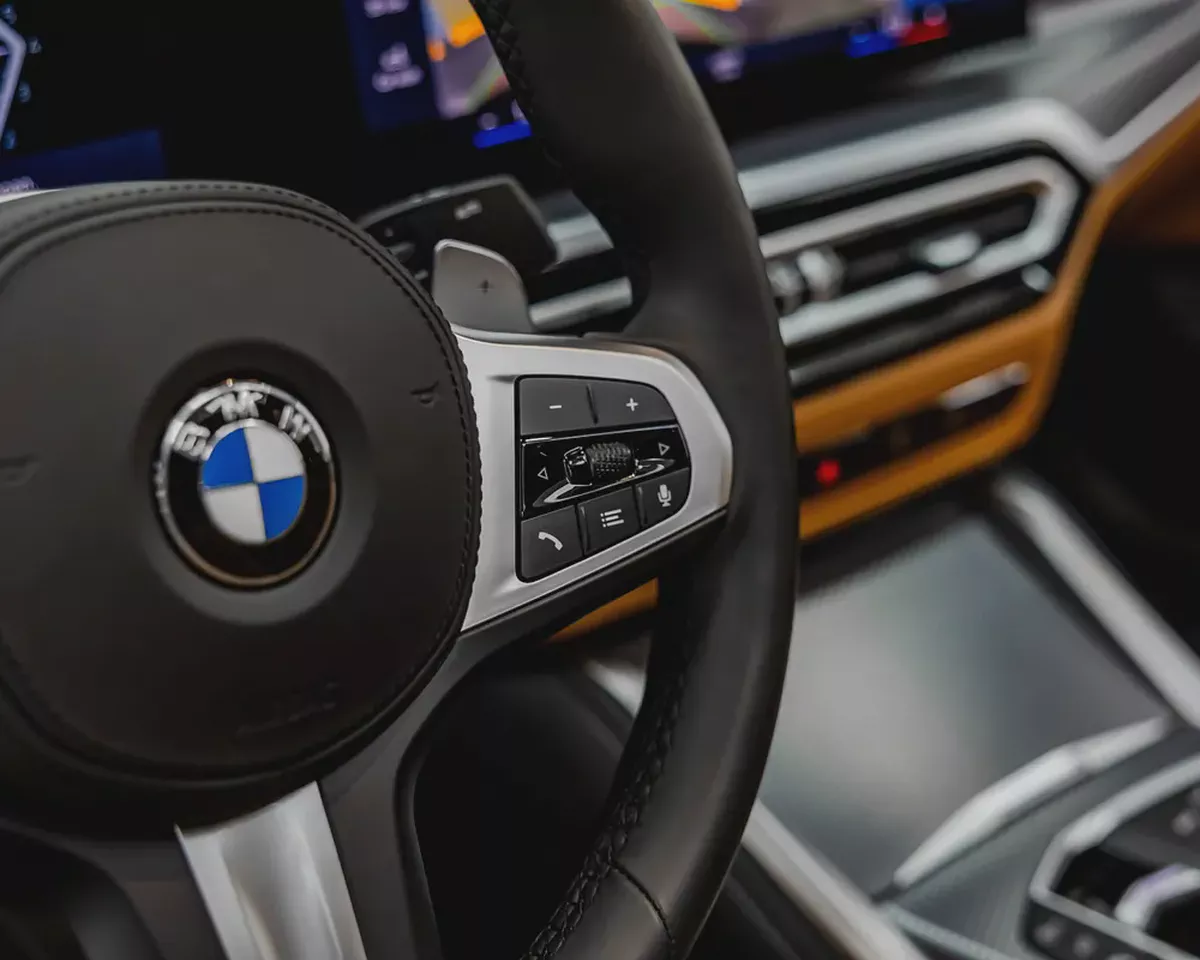 BMW 420i COUPE - M SPORT - 2024 - GCC - AGMC WARRANTY AND SERVICE CONTRACT - EXCELLENT CONDITION-13-13