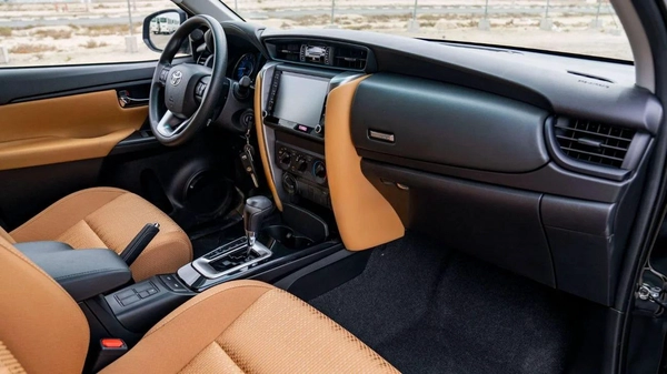 Toyota Fortuner  2.7L Petrol 4X4 MY2025
