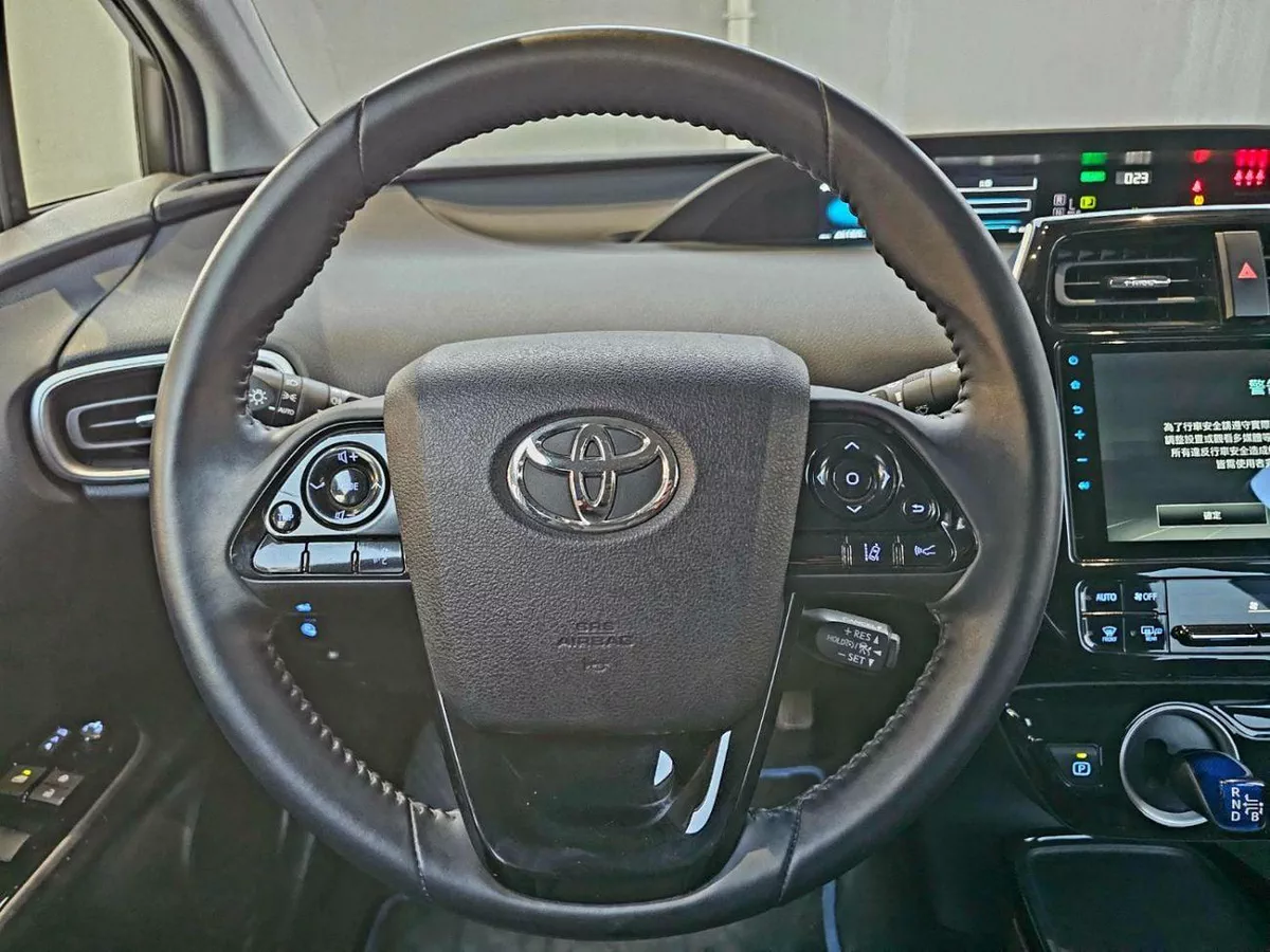 Toyota Prius TOYOTA PRIUS/1.8 HYBRID/JAPAN-17-0