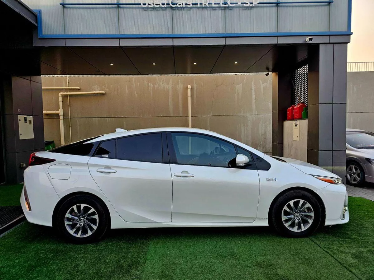 Toyota Prius TOYOTA PRIUS/1.8 HYBRID/JAPAN-4-0