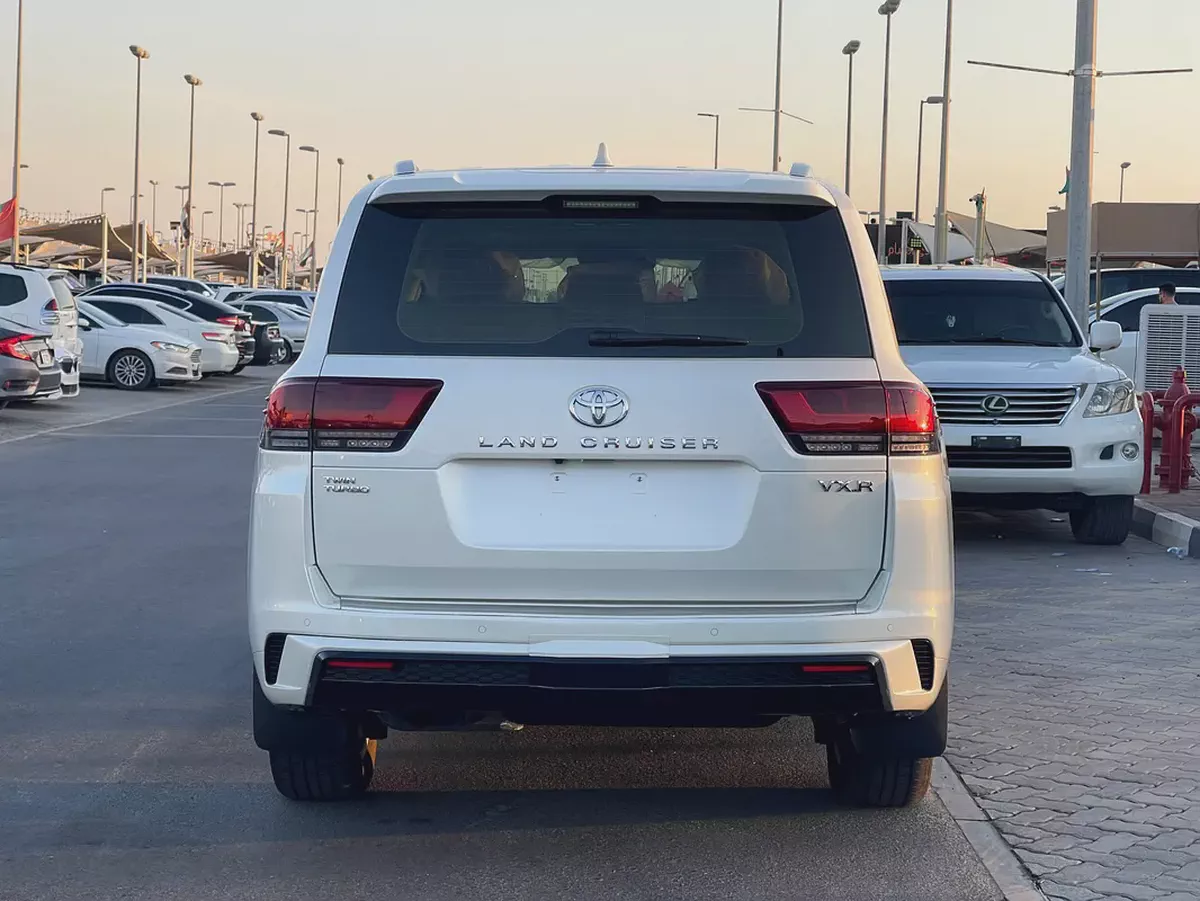 تويوتا لاند كلوزر توين تيربو Toyota Land Cruiser VXR 2025 GCC Specs-4-4