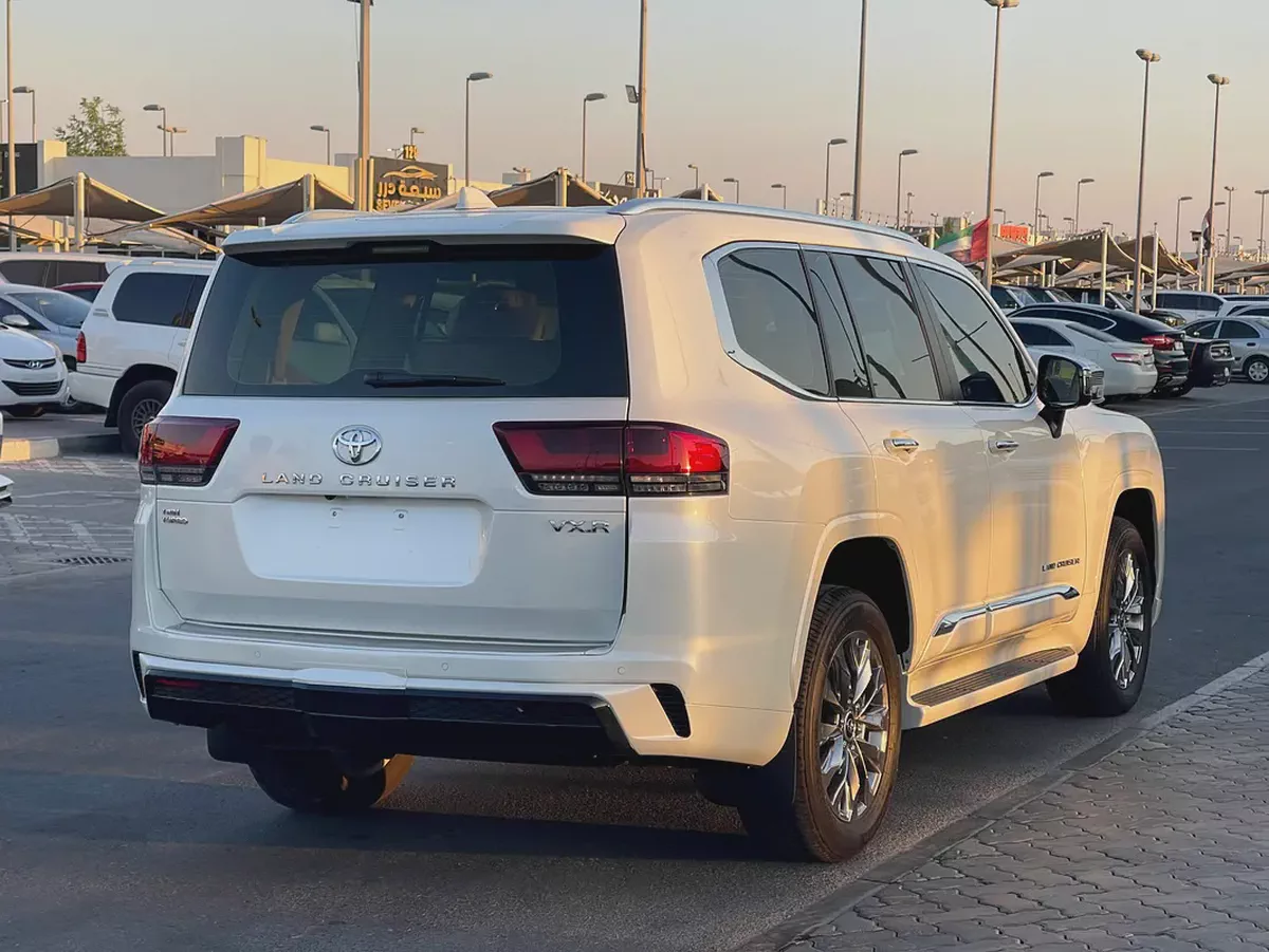 تويوتا لاند كلوزر توين تيربو Toyota Land Cruiser VXR 2025 GCC Specs-5-5