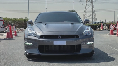 Nissan GT-R Premium (American 4k)-2
