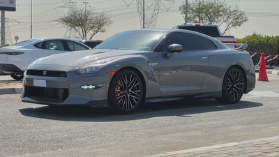 Nissan GT-R Premium (American 4k)-3