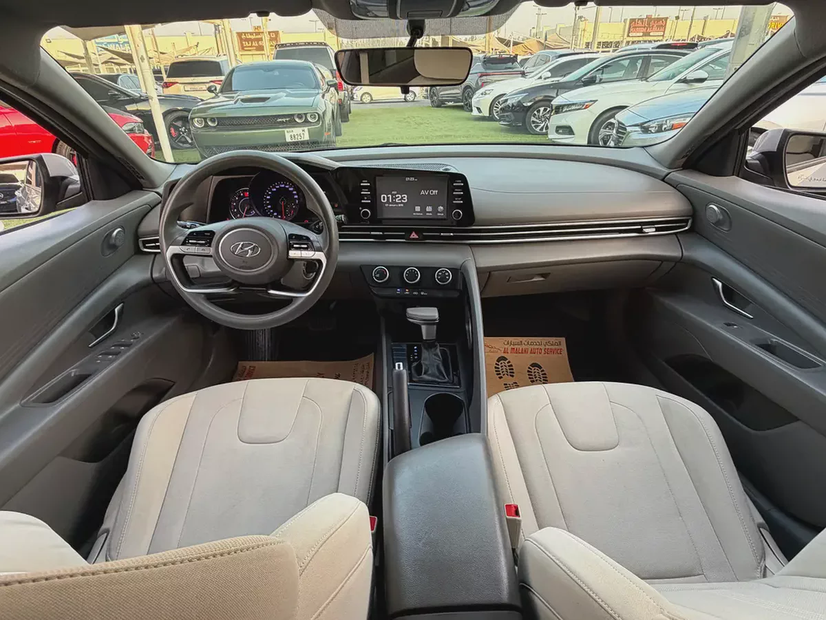 HYUNDAI ELANTRA—2022–GCC—FREE ACCIDENT—ORIGINAL PAINT—EXCELLENT CONDITION-12-12