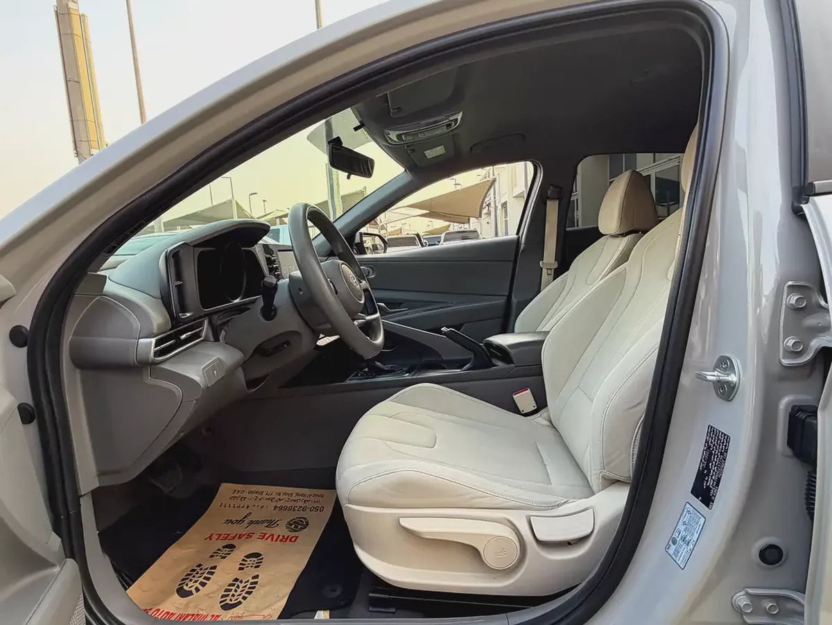 HYUNDAI ELANTRA—2022–GCC—FREE ACCIDENT—ORIGINAL PAINT—EXCELLENT CONDITION-14-14