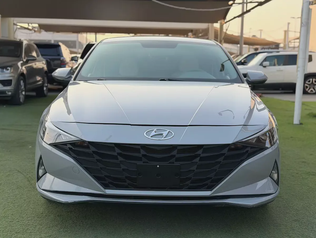 HYUNDAI ELANTRA—2022–GCC—FREE ACCIDENT—ORIGINAL PAINT—EXCELLENT CONDITION-2-2
