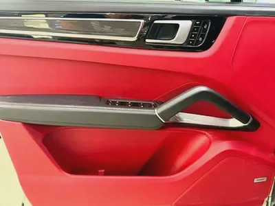 2020 - Porsche Cayenne Turbo - GCC-10