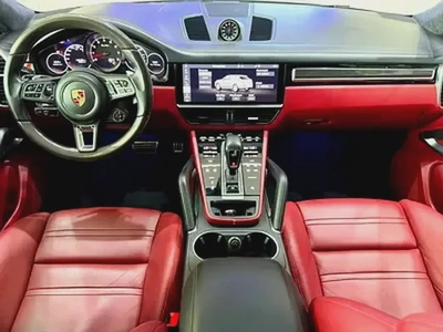 2020 - Porsche Cayenne Turbo - GCC-11