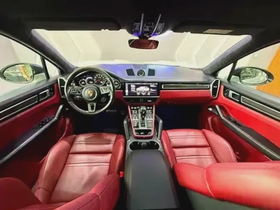 2020 - Porsche Cayenne Turbo - GCC-12
