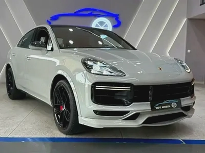 2020 - Porsche Cayenne Turbo - GCC-1