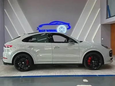 2020 - Porsche Cayenne Turbo - GCC-5