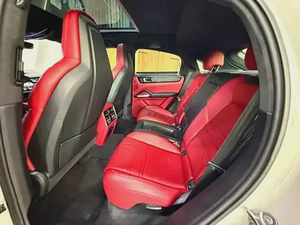 2020 - Porsche Cayenne Turbo - GCC-9-9