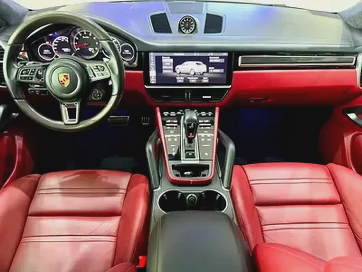 2020 - Porsche Cayenne Turbo - GCC-11-11