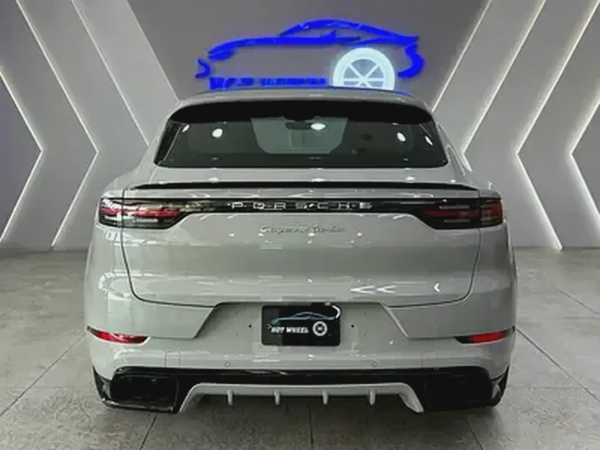 2020 - Porsche Cayenne Turbo - GCC-3-3