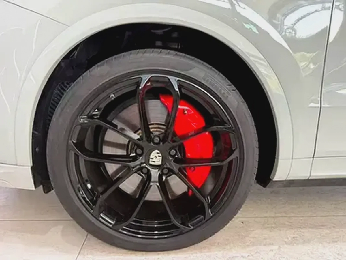 2020 - Porsche Cayenne Turbo - GCC-7-7