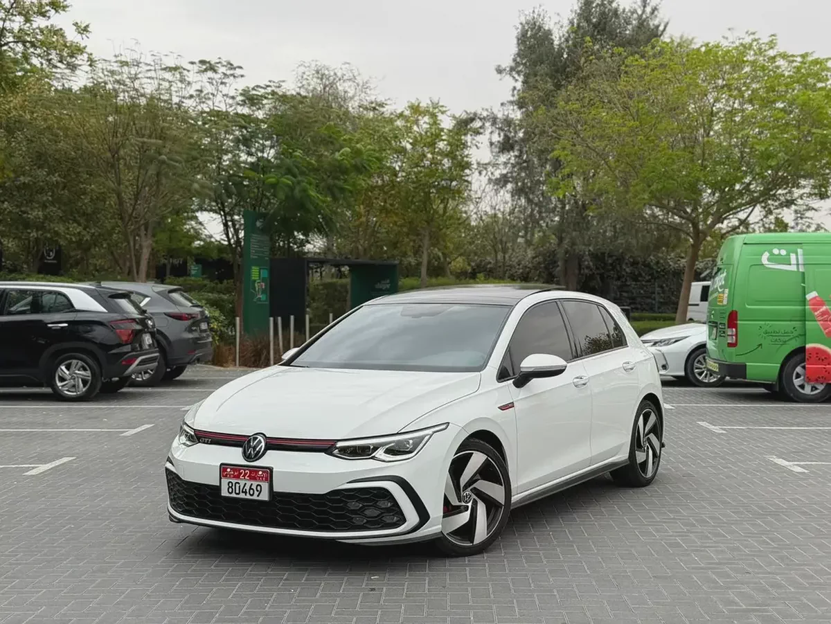 Volkswagen Golf GTI 2021-2-2