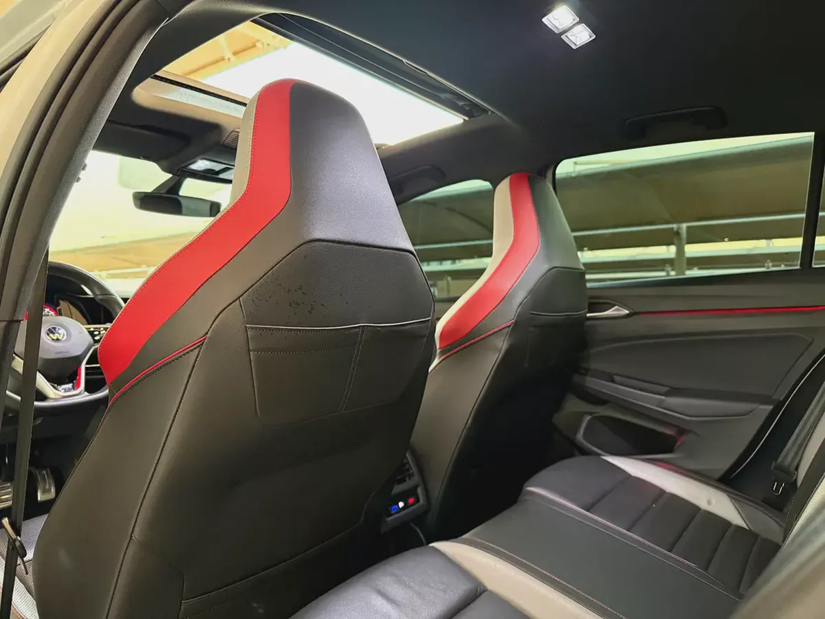 Volkswagen Golf GTI 2021-4-4