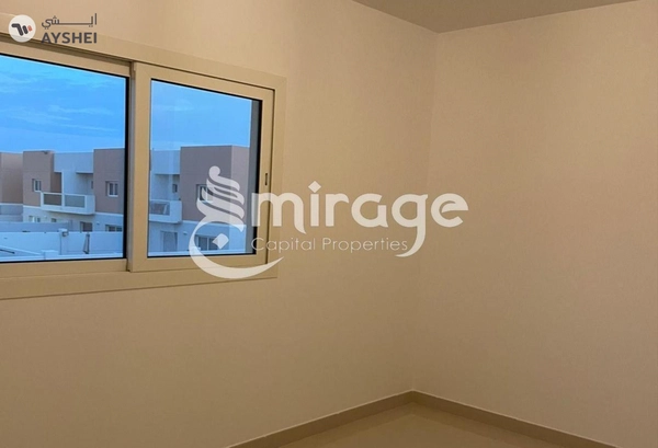 VILLA FOR SALE IN MANAZEL AL REEF 2, AL SAMHA