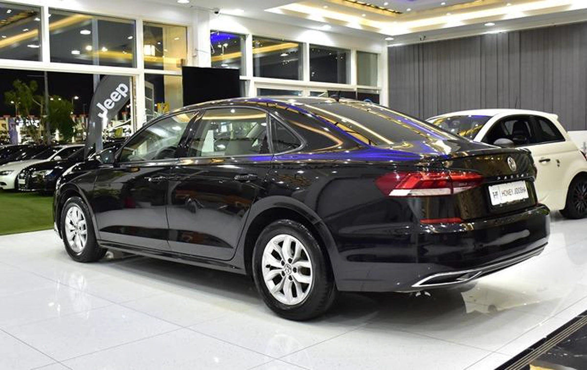 Volkswagen Passat ( 2020 Model ) in Black Color GCC Specs-2-2